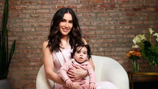 Happy Mother’s Day to all the incredible moms out there, including our founder @mariesa_elitenyc ! Today, we celebrate all the moms whose love is the kiss of life that keeps us going. Mothers are the heart of every family and community, guiding us with patience, devotion, and unconditional love that shapes us all. Thank you for everything you do, today and always.✨🌸